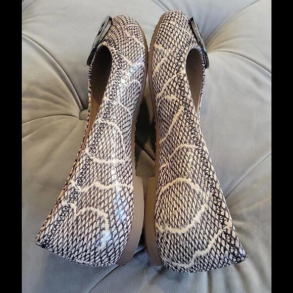 Tory Burch Reva Logo Black Pewter Cobra Ballet Flats Women Shoe 5.5 New 11158609 - Picture 7 of 14